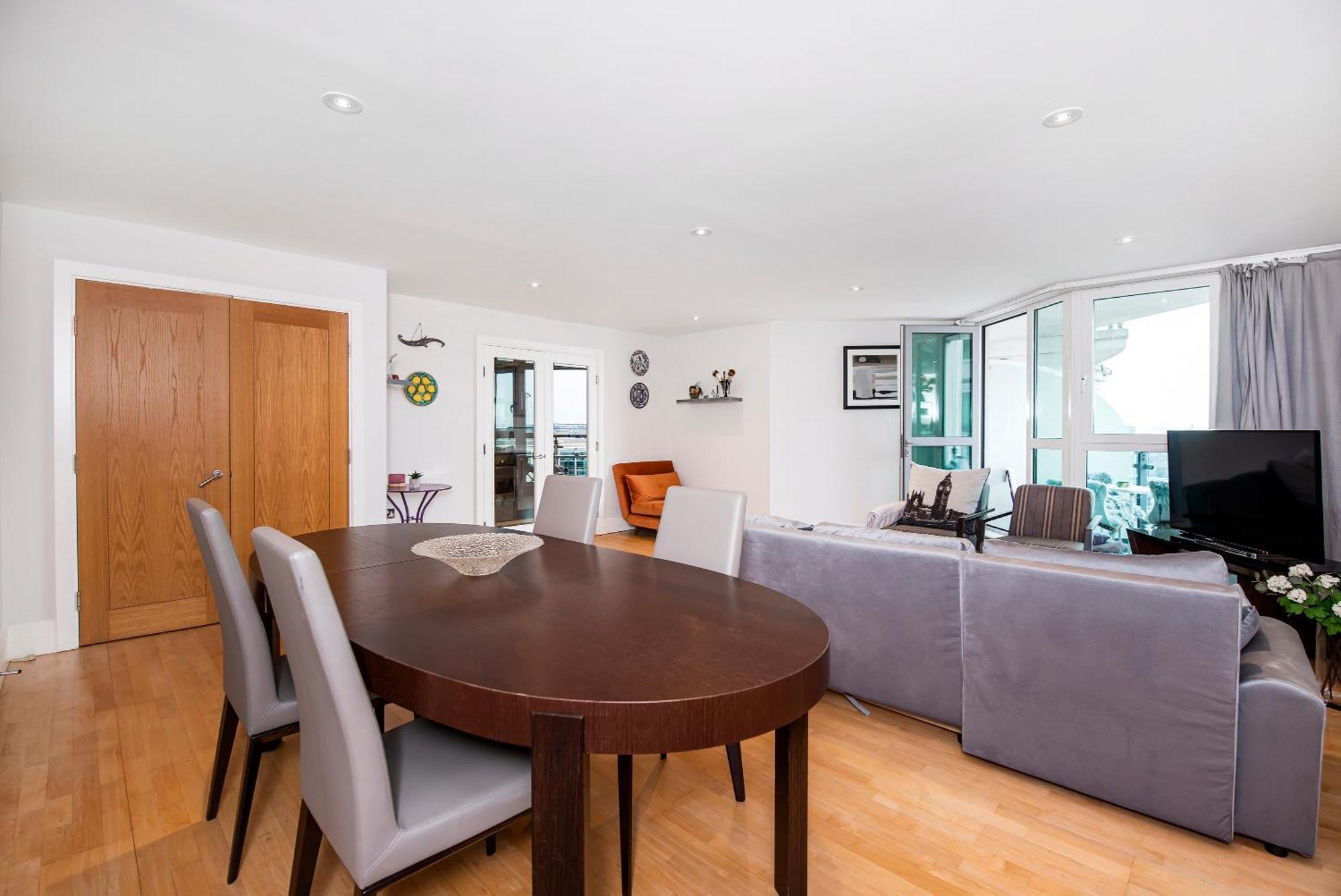 Modern 2 Bedroom 2 Bath With River View Апартаменты *