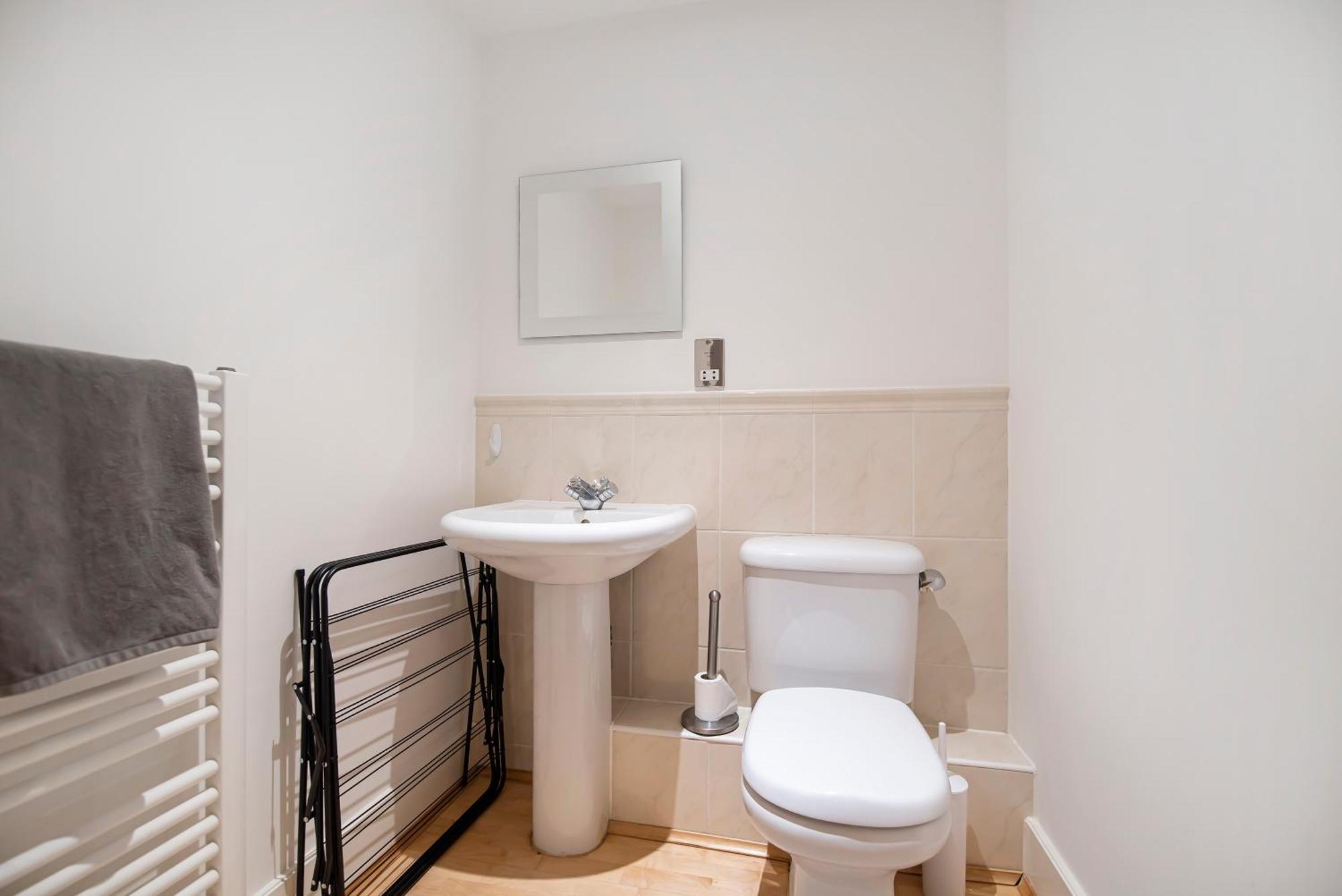 Modern 2 Bedroom 2 Bath With River View Апартаменты