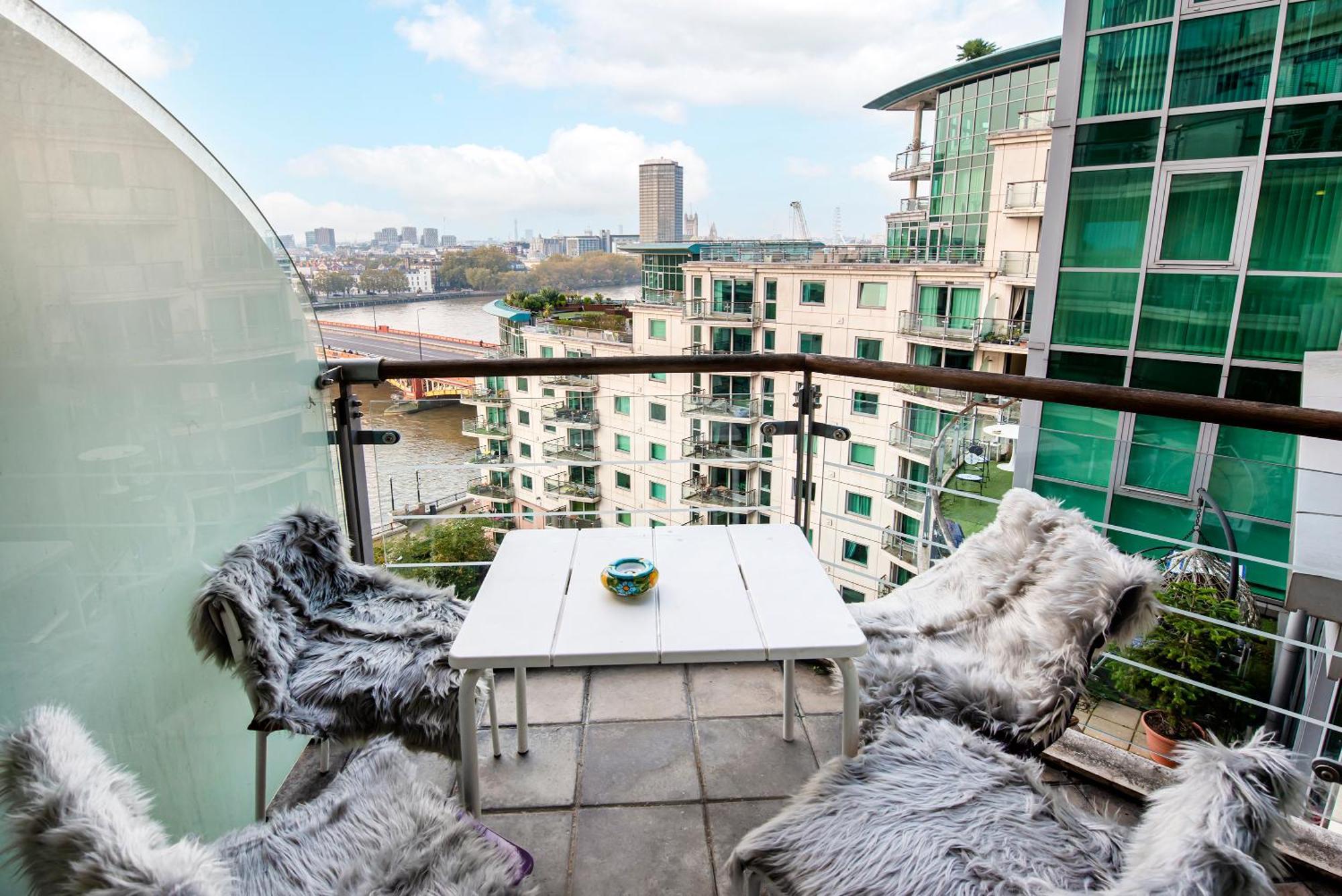 Апартаменты Modern 2 Bedroom 2 Bath With River View *